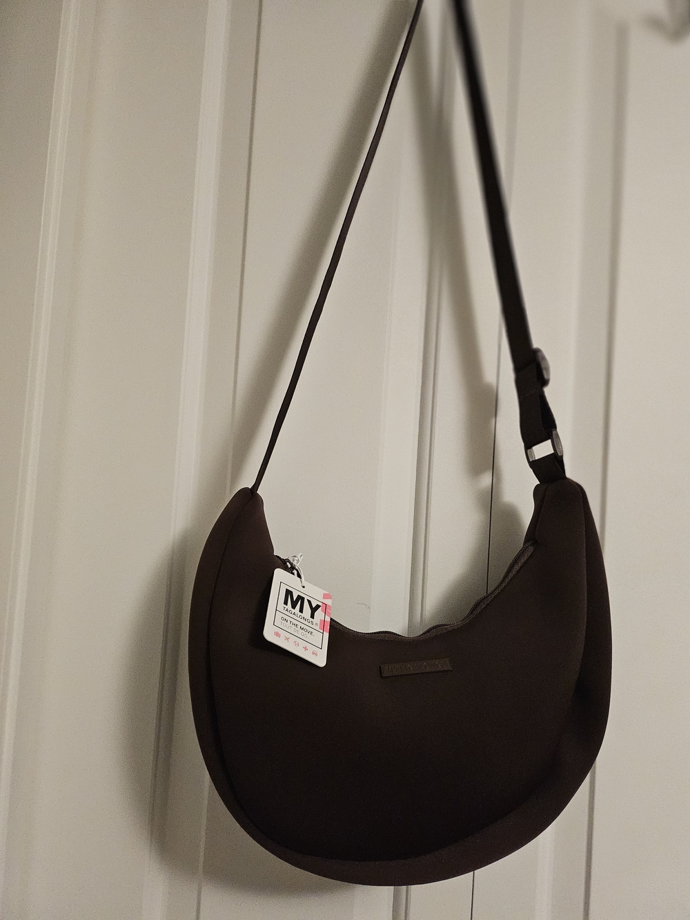 Women's Crescent Shoulder Bag in Dark Brown